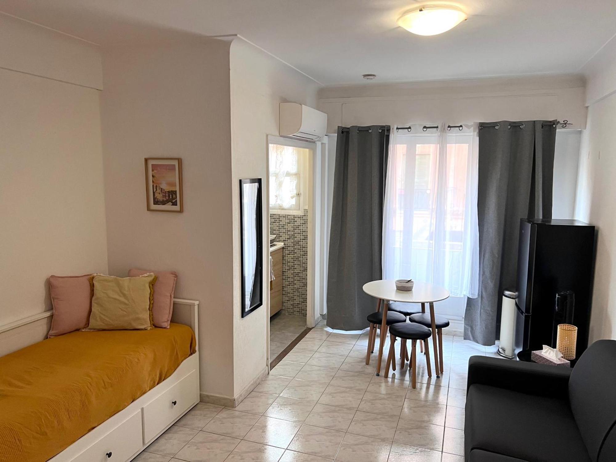 Fully Equipped Apt For 3, Near Negresco Ница Екстериор снимка